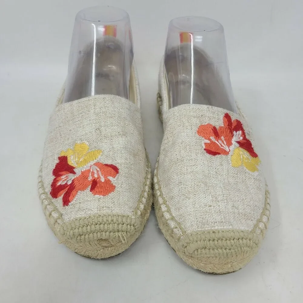 Vera Bradley Embellished Espadrilles in Dune Size 7 M Embroidered Flowers Spring